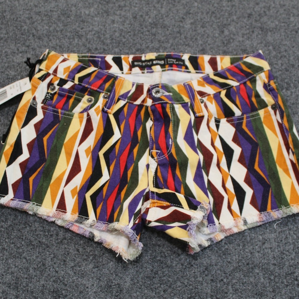 NWT Big Star 1974 Womens Size 25 Multicolor Geometric Print‎ Frayed Denim Shorts